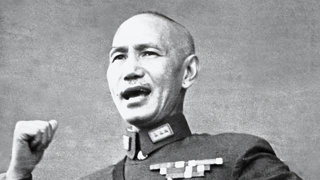 49年朱德前去拜访陈明仁，进门前立正敬军礼高喊：报告，我是朱德