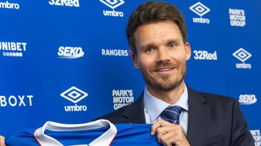 流浪者官宣新帅！穆斯卡特留队，上海海港距离4冠王，又近了一步