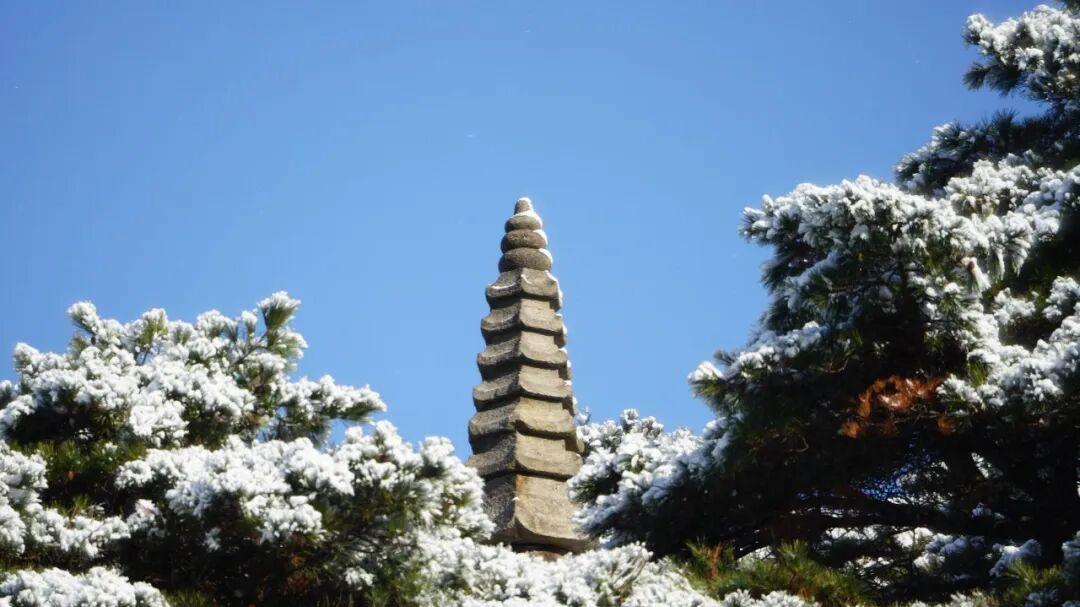 冬天的三清山更值得一游，主峰玉京峰40年来首次开放元旦可冲