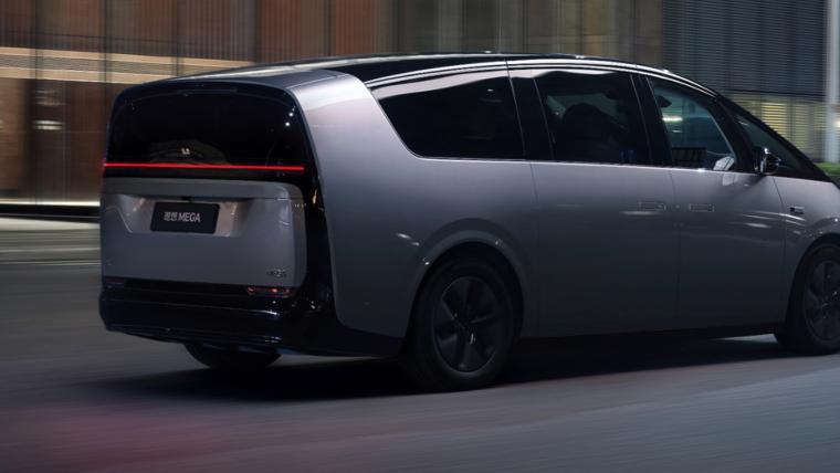 理想毛利大降超四成，车辆销售收入减42%，4月销量排名下滑1位