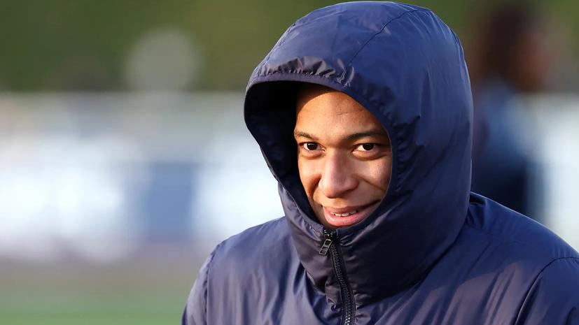 法国国家队备战欧国联 姆巴佩笑容灿烂