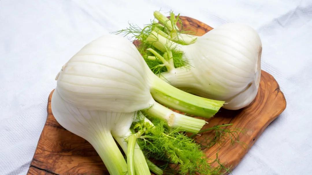 这种“胳肢窝味儿”的奇怪蔬菜，含钙量竟然比牛奶还高！