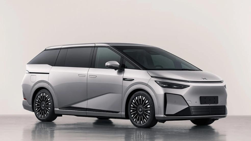 小鹏X9增程版有备而来，纯电续航450km，关键乘坐起来也很舒适