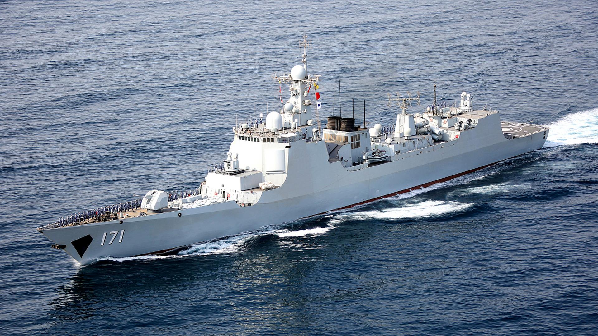 “超级改中改”版054A露面，是为改进054B争取时间？