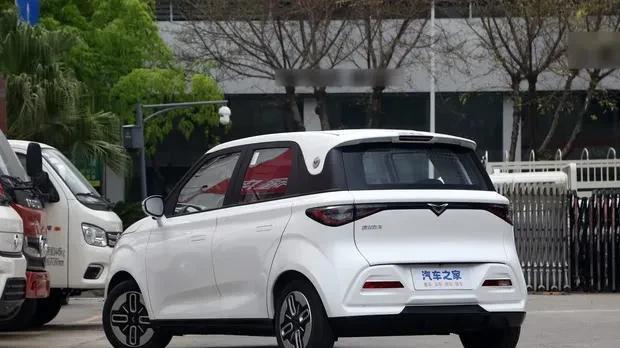 5.99万起！5门5座，电子怀挡，续航410km！缤果、糯玉米来对手了？