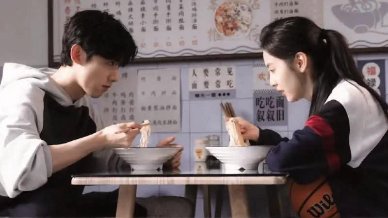 《难哄》为《偷偷藏不住》姐妹作！5大心动甜蜜时刻必须体验！