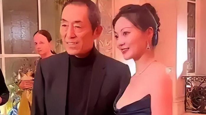 不装了隐忍24年，陈婷终于撕下完美伪装，曝光出“真实面目”