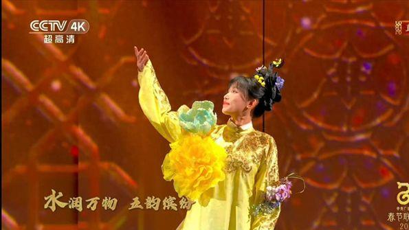 2025央视春晚杀疯了！一晚上诞生6大神级现场，不愧是晚会天花板