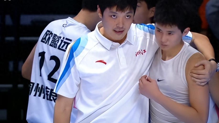 全运会最闪耀的星，从场均42分跌至杯赛3分遭主帅怒喷