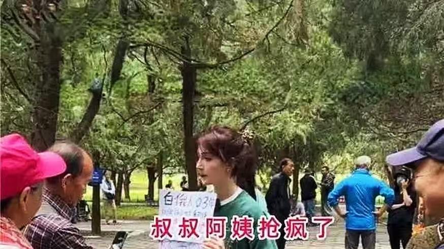 爱情重于物质？21岁白俄罗斯女网红：我更看重精神契合！