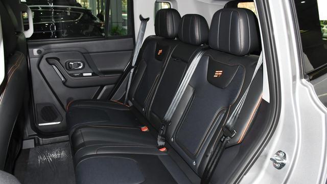 捷途自由者：2.0T+8AT动力组合，四驱系统加持，12万级硬汉SUV