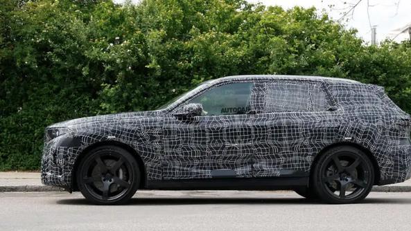 打不赢问界M9，宝马X5换赛道即将“入教”增程式，上手不？