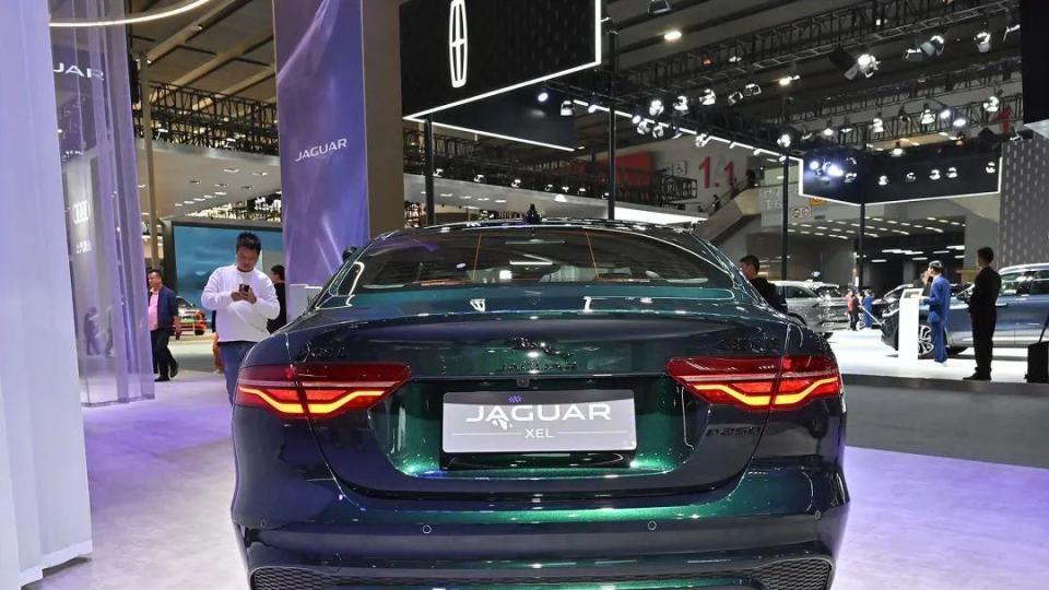 老车主直拍大腿！32.98万豪车“没落”了，2.0T+8AT现在卖14万多