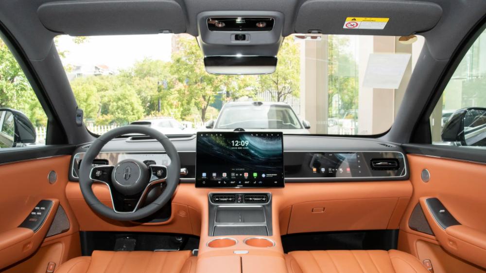 30万预算买六座SUV，不妨看看它，两种动力可选，智能化出众