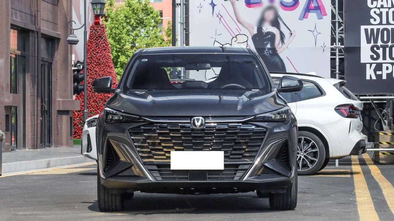 吉利缤越L遇劲敌？全新第二代长安X5 PLUS定位更高，配置也更丰富