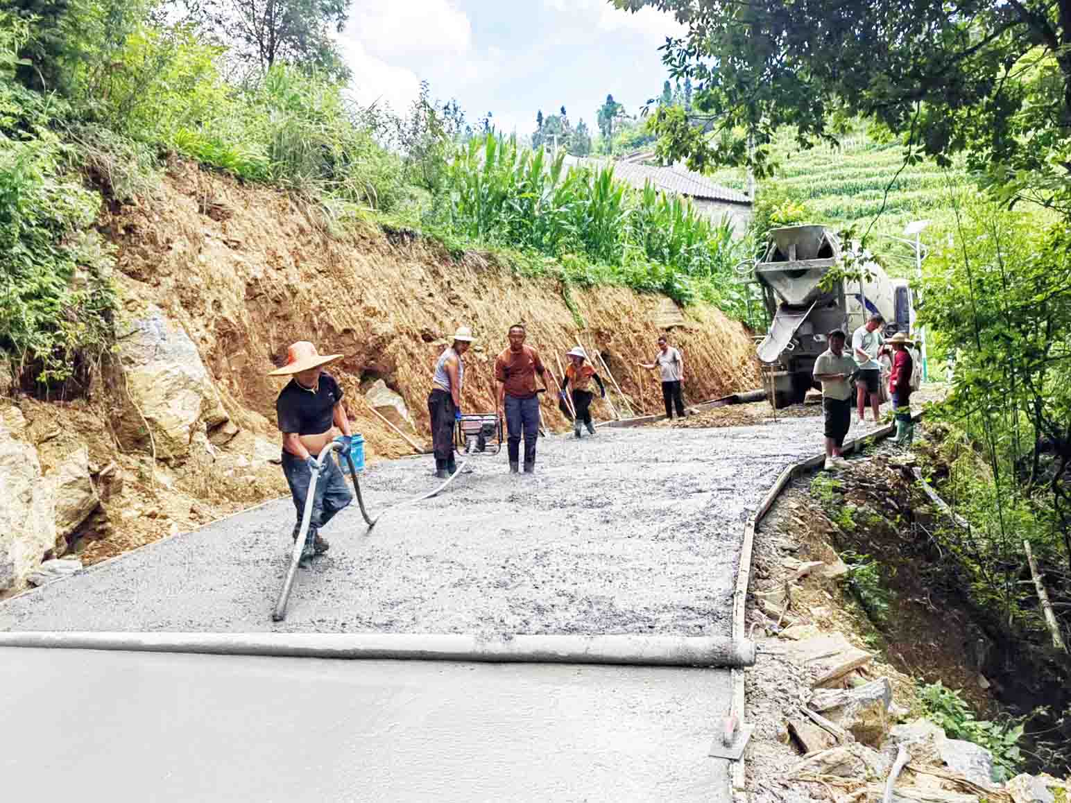 金沙县后山镇长岭村通组路硬化建设项目工程通过验收