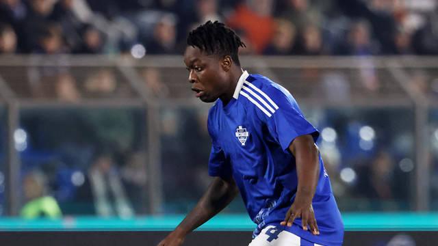 意甲：国际米兰状态回暖，科莫近期表现稳定