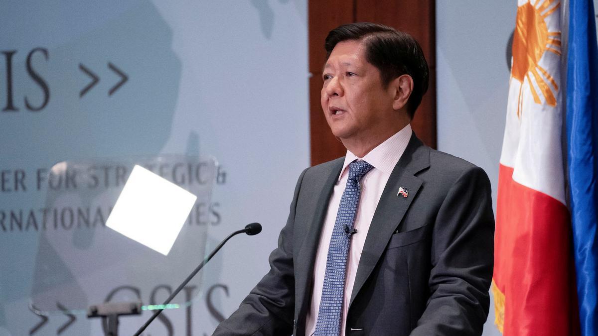 杜特尔特预示，在三年后，菲律宾将迎来一个马科斯家族的统治时代。