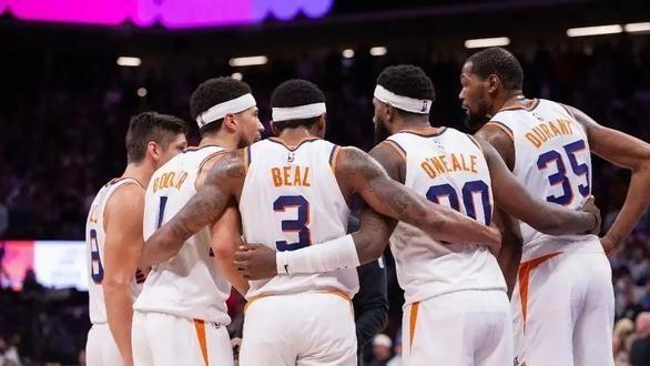 王朝崩塌，库里陨落，勇士陨至西部第十一？战绩50%何去何从？