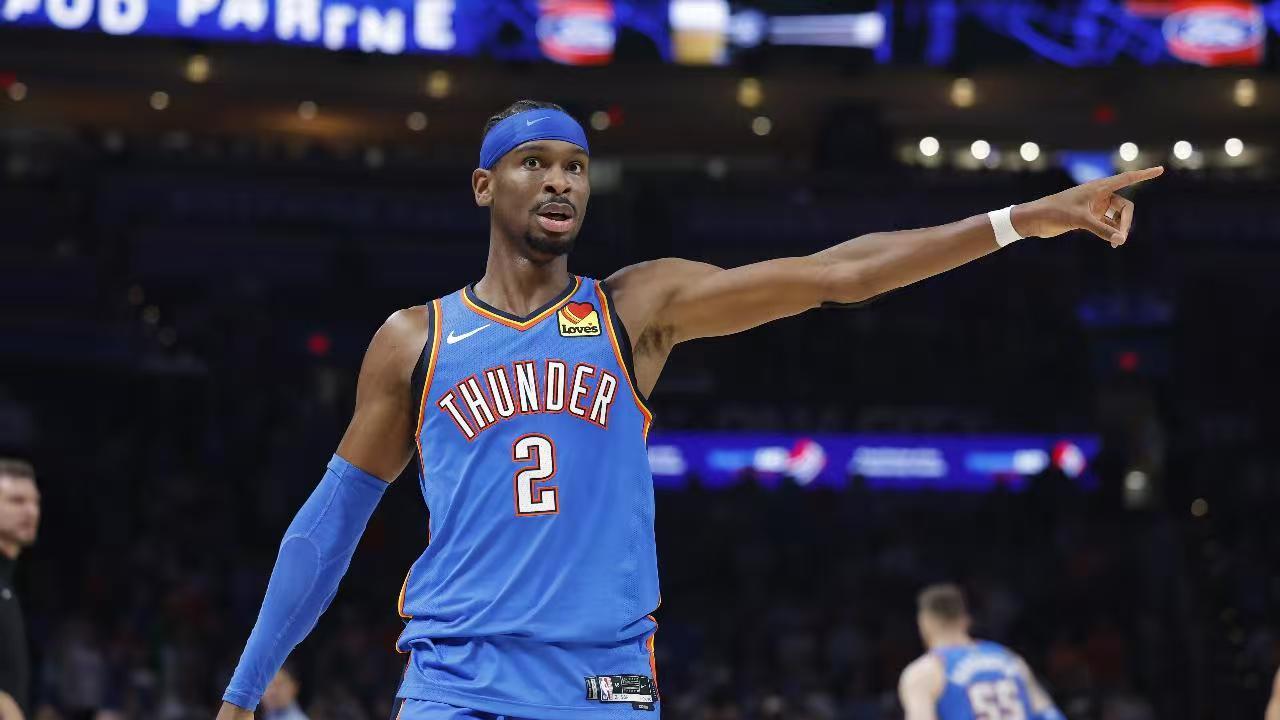 NBA一夜动态：库里遭两大伤病，杰威复出时间框定，浓眉新进展