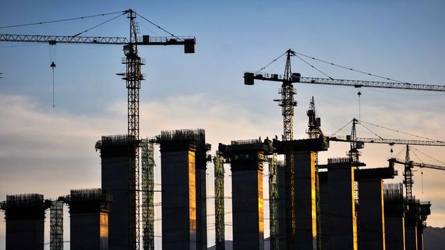 制造业PMI已经连续八个月低于荣枯线了