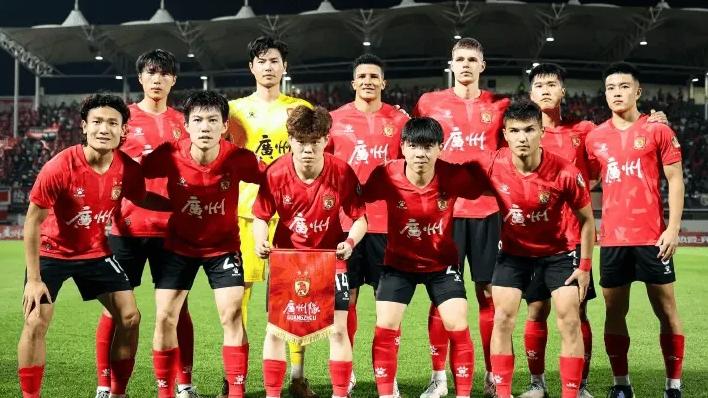 打脸足协？解散仅9天，广州队或将借壳重生，目标冲超，广州球迷乐了