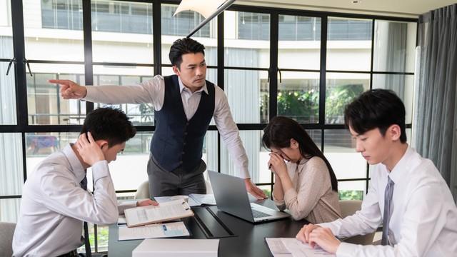 在公司“你恨老板”，老板也看你不耐烦？看完才知道是自己无知！