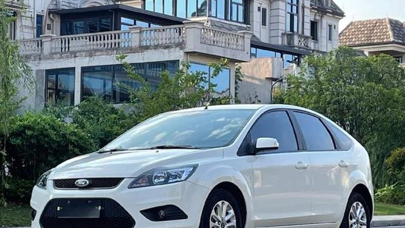 福特福克斯混动版解析，E-CVT变速箱平顺，动力切换无感