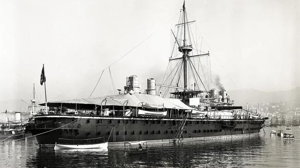 不仅能硬刚战列舰，还能运输打追击战？这艘意大利钢铁船什么来头