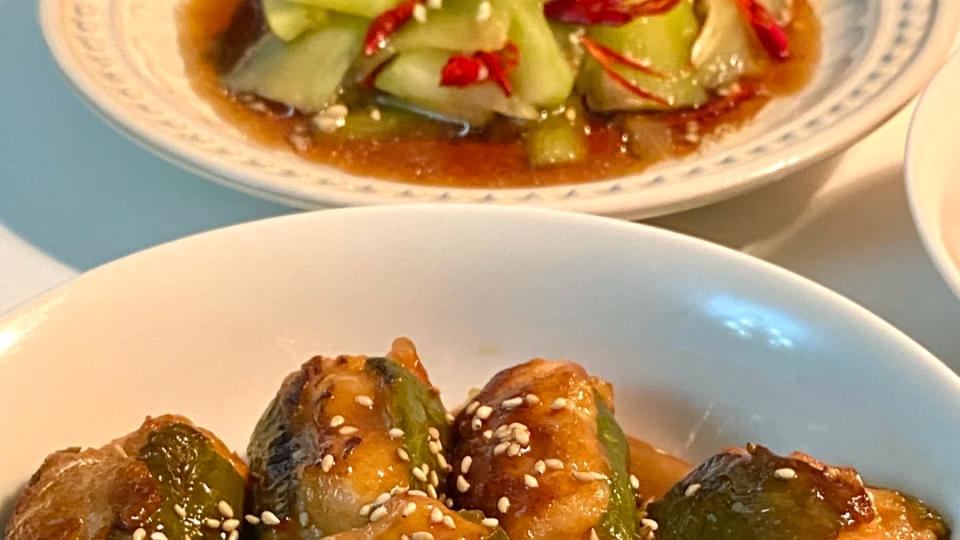 午饭好香～葱油鱼片＋青椒酿虾滑，清爽又下饭！