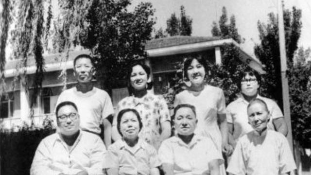 1967年邓小平女儿路遇陈毅，正准备绕道，陈毅问道：你们都好吗？