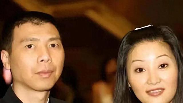 冯小刚与徐帆的温馨家庭_朵朵_爱的真实写照