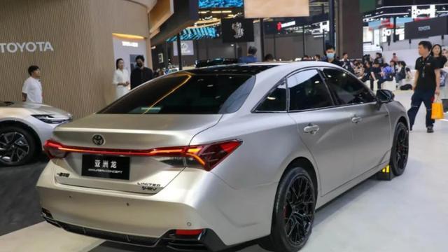 丰田换标玩魔术：共享雷克萨斯平台，14 万卷出豪华车体验