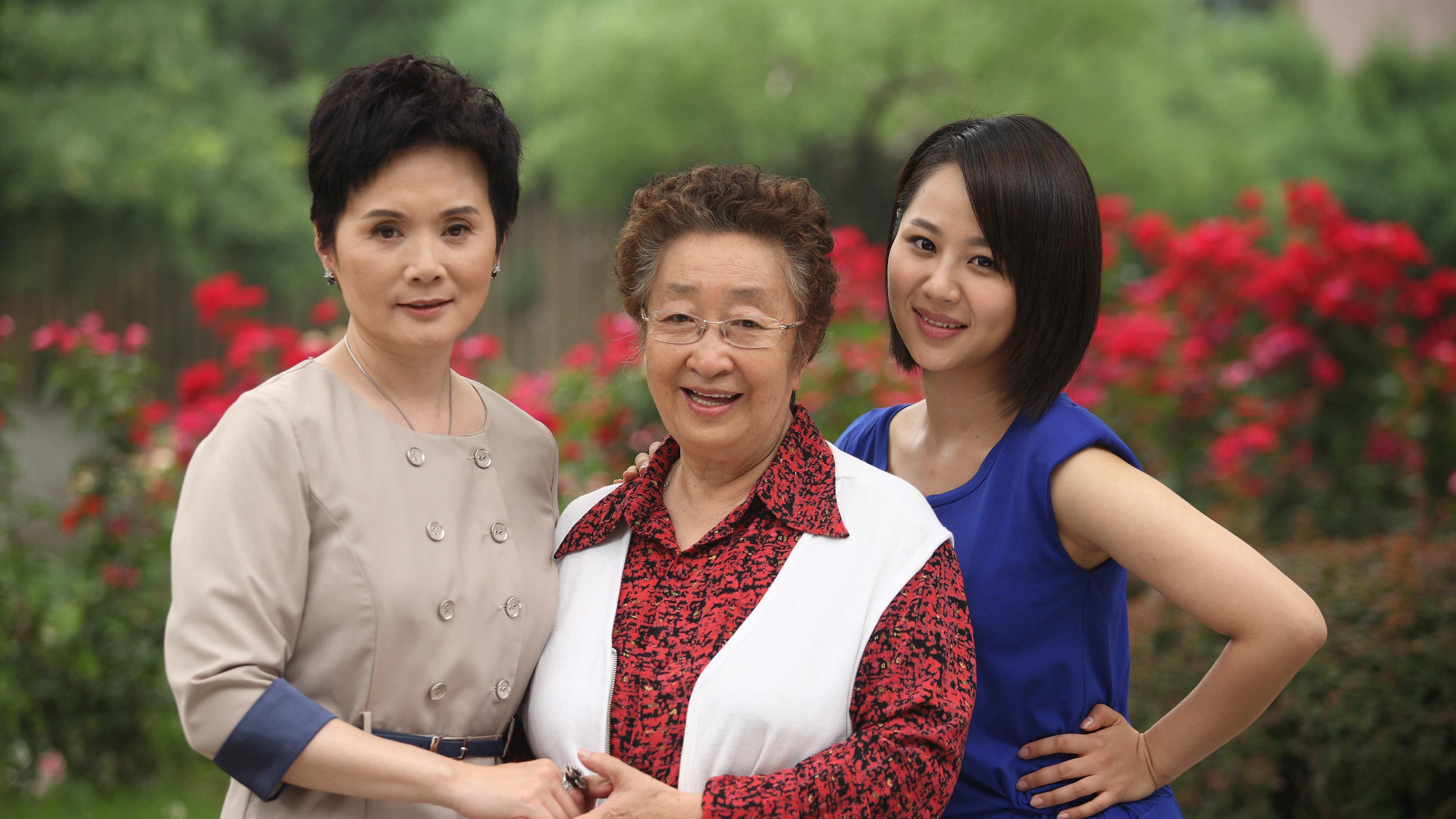 彭玉：从“国民老妈”到黄昏恋赢家，两段婚姻书写传奇人生