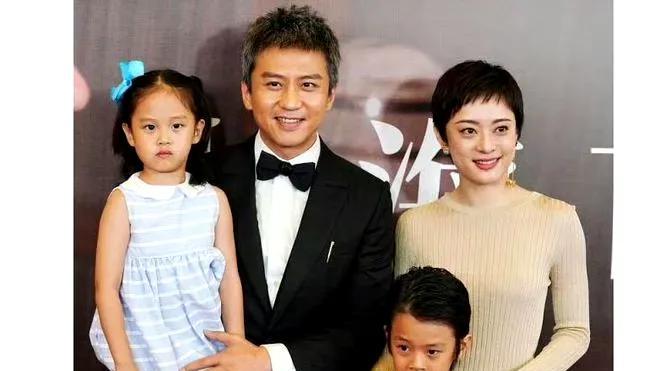 邓超孙俪结婚纪念日，晒跳舞视频神同步，邓超伸手击掌吓跑娘娘！