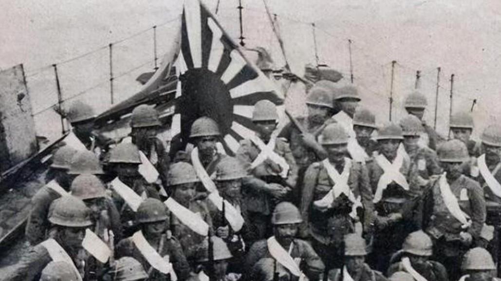 他是《伪装者》明楼原型，有五重间谍身份，曾掩护宋庆龄撤离香港