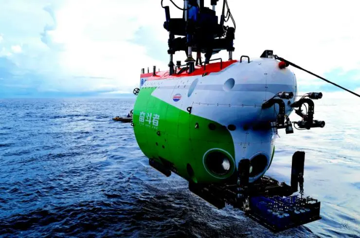 为什么很多国家宁可探索太空，也不研究深海？海里的未知数实在太多了！