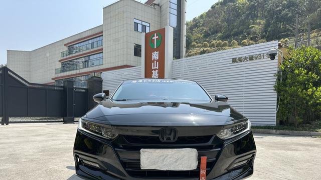 2021款雅阁星空限量版，10万出头圆你B级轿车梦