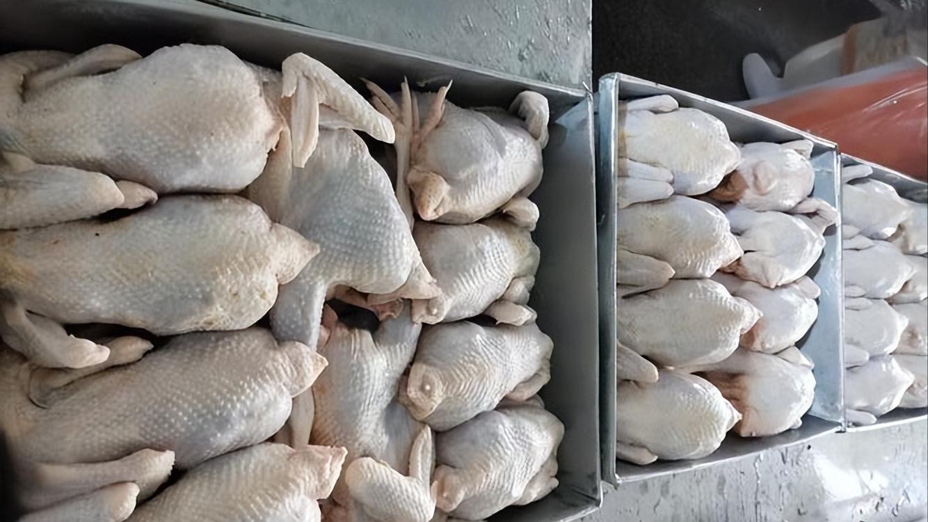 超市的冻鸡腿那么便宜，都是从哪来的？多亏超市员工说出了真相