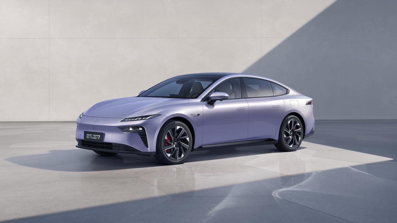 开启缤纷出行体验 东风奕派eπ007春日限定改色正式上线