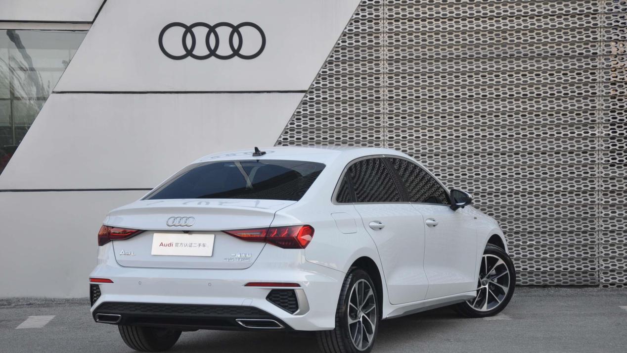 2021款奥迪A3L，落地20多万，现在11万多就能开回家？