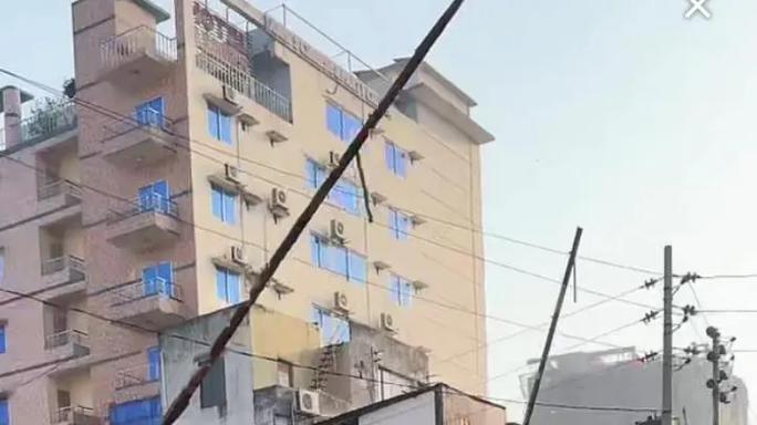 标题：从20人通铺到智能大营：三谋教会我们的生存法则