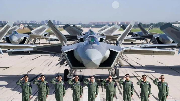 中美空军差距有多大？张召忠的警告很中肯：不要被宣传误导了