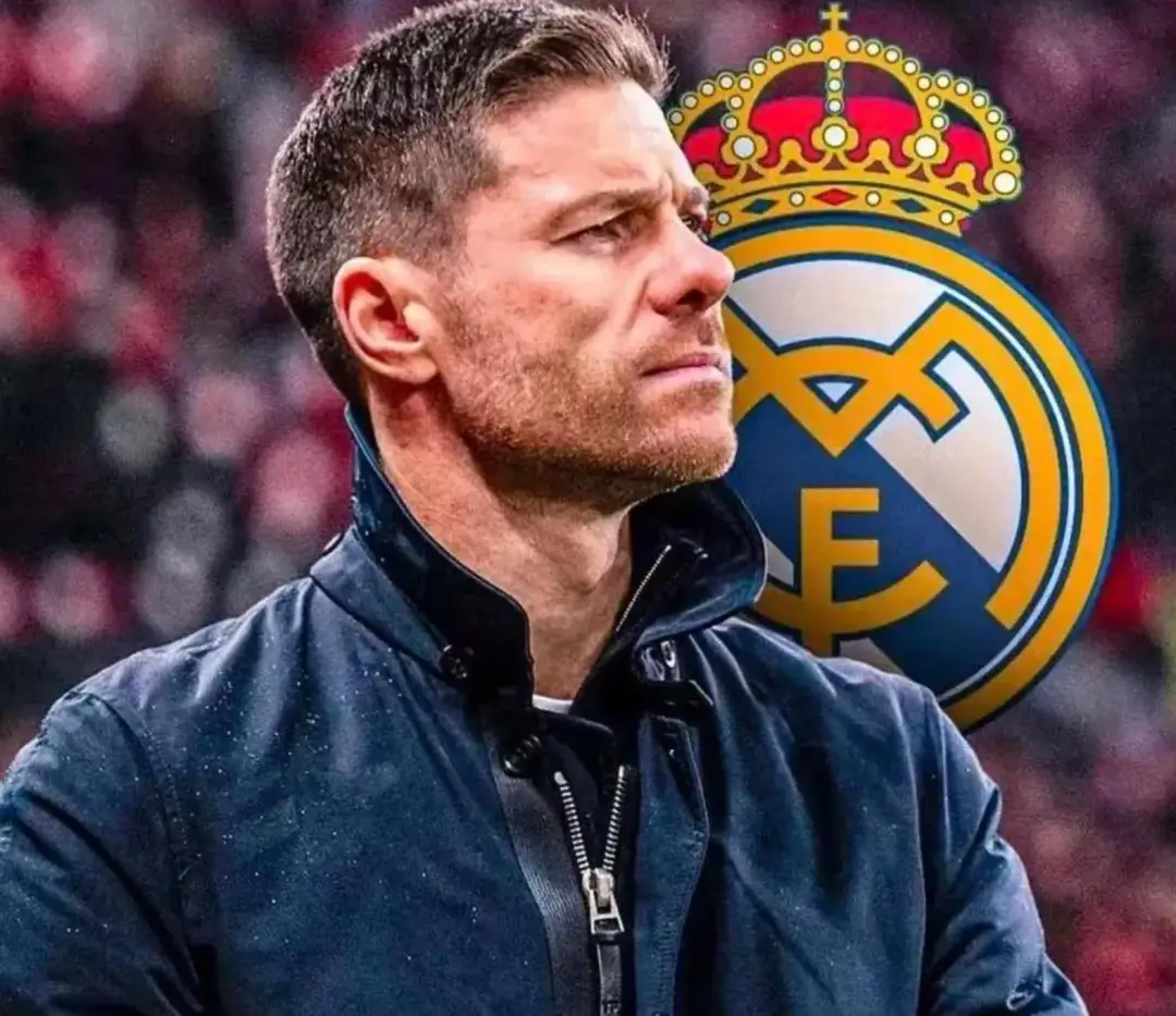 有没有发现，对阿隆索来说，2025下半年，仅次于西班牙德比的一场硬仗，绿灯好像又亮了