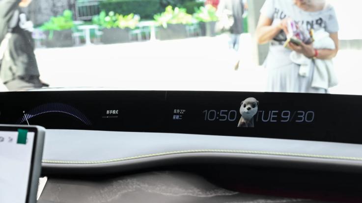 小米YU7月销超Model Y，为何一家互联网公司，造车会这么轻松？