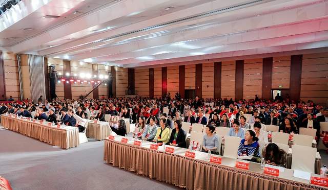 红色力量激荡黄河岸：甘肃兰州举办无偿献血者事迹报告会