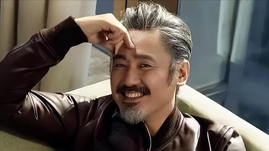 吴秀波，从“叔圈”顶流到老赖？