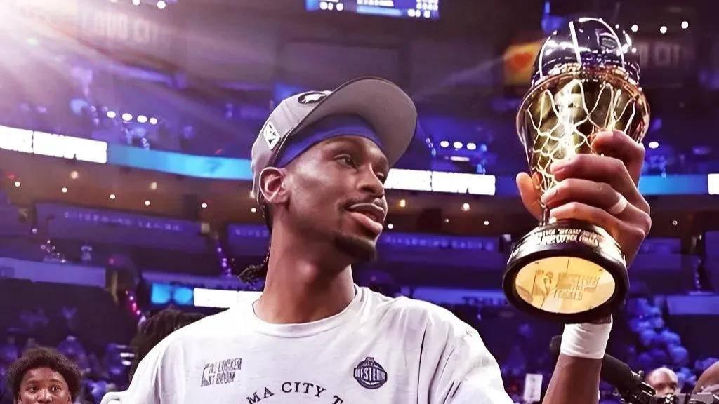 MVP大满贯！亚历山大29+12+5，雷霆首冠加冕，新生代接棒NBA