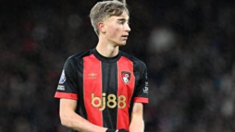 罗马诺：拜仁已多次派球探考察赫伊森，切尔西利物浦也在关注