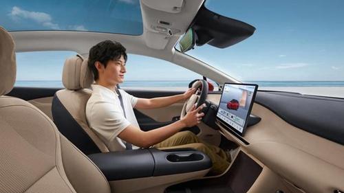 红旗天工05智能座驾深度体验：L2.9无图智驾+跨层泊车受好评